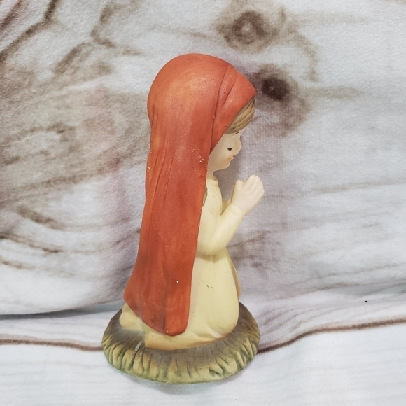 Vintage Lefton Nativity Praying Mary 4" Ceramic Figurine 02049 Hand Painted - Picture 2 of 7